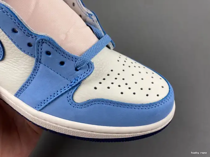 Rep Husky Jordan OG in 1 WMNS Flight Air FD2596-400 First High 0520
